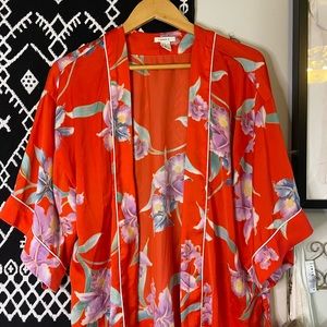 F21 Red Floral Kimono SIZE Medium